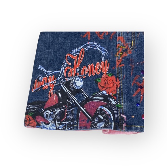 Vintage Y2K: Von Dutch ☻︎ Motorcycle Chain Denim Skirt ☻ Handpainted Camo Print - Picture 3 of 16